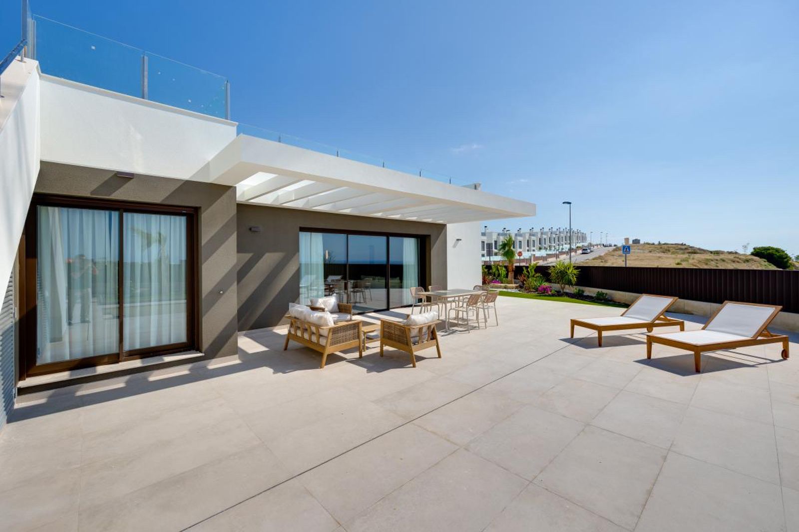 New Bright Villas with Panoramic Sea Views — Bonalba-Cotoveta, Mutxamel