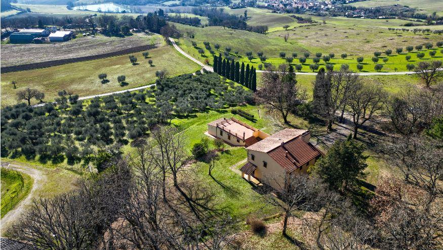 Historic Villa with Guest House and Annex